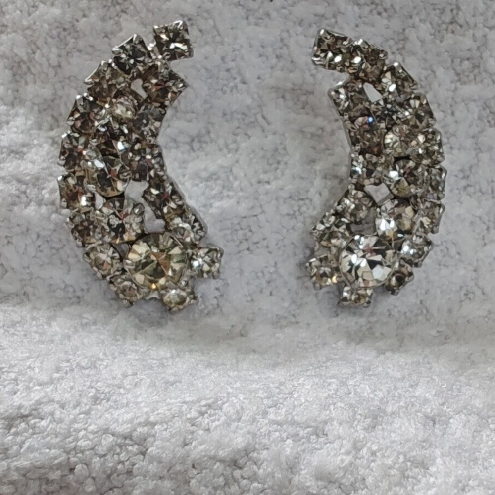 Crawler Earrings Silver Clear Rhinestone Curved Vintage Style Glam Studs